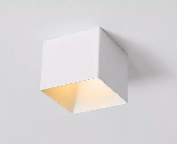 Точечный встраиваемый светильник ITALLINE DL 3024 white