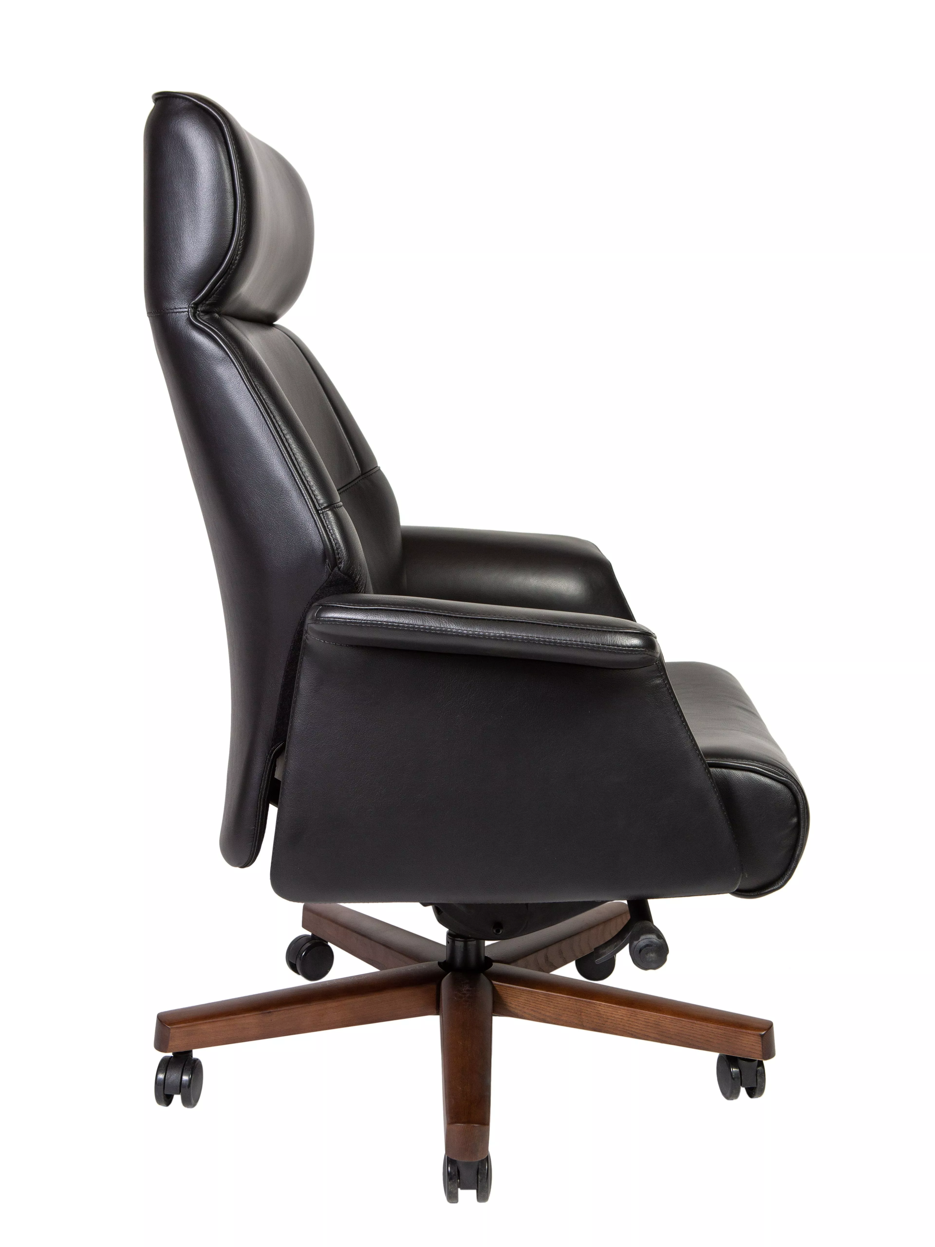 Кресло руководителя Вагнер черная кожа натуральное дерево А2067 black leather NORDEN