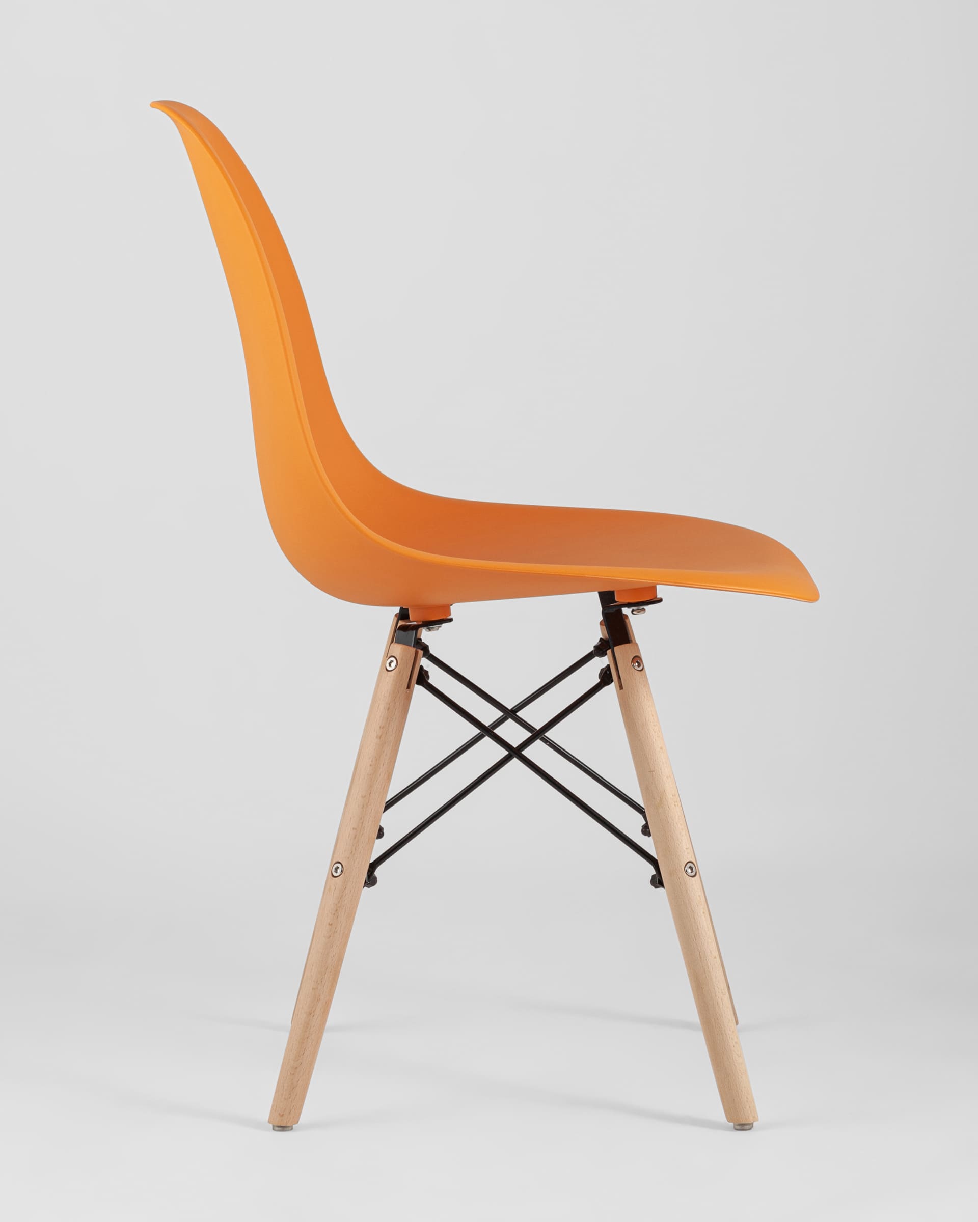 Комплект стульев Eames Style DSW оранжевый x4 шт