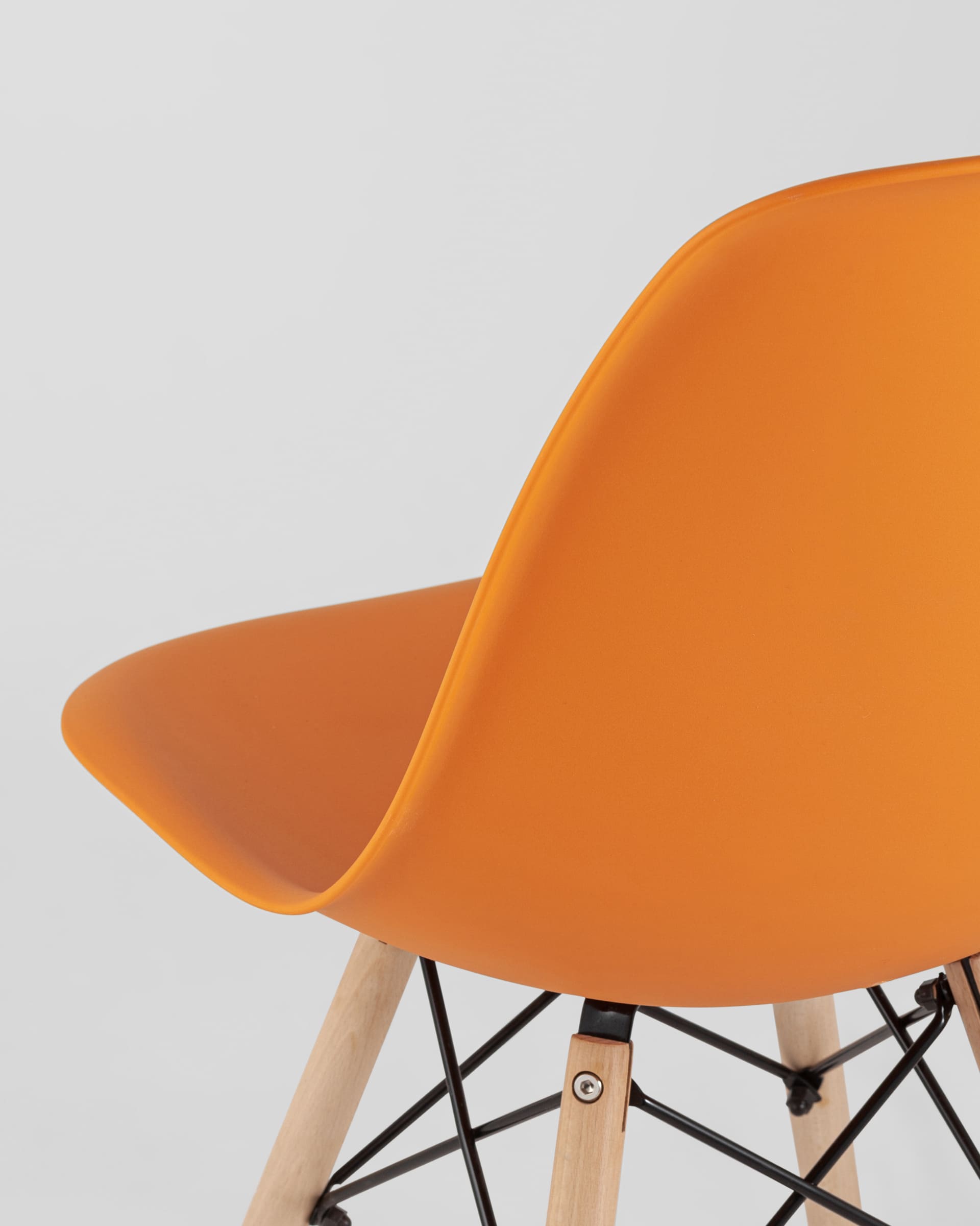 Комплект стульев Eames Style DSW оранжевый x4 шт